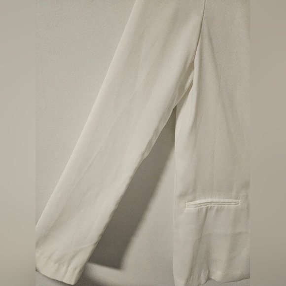 *NWT* Single Button Blazer - Picture 4 of 8